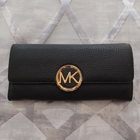 Michael Kors Accessories - Michael Kors Wallet